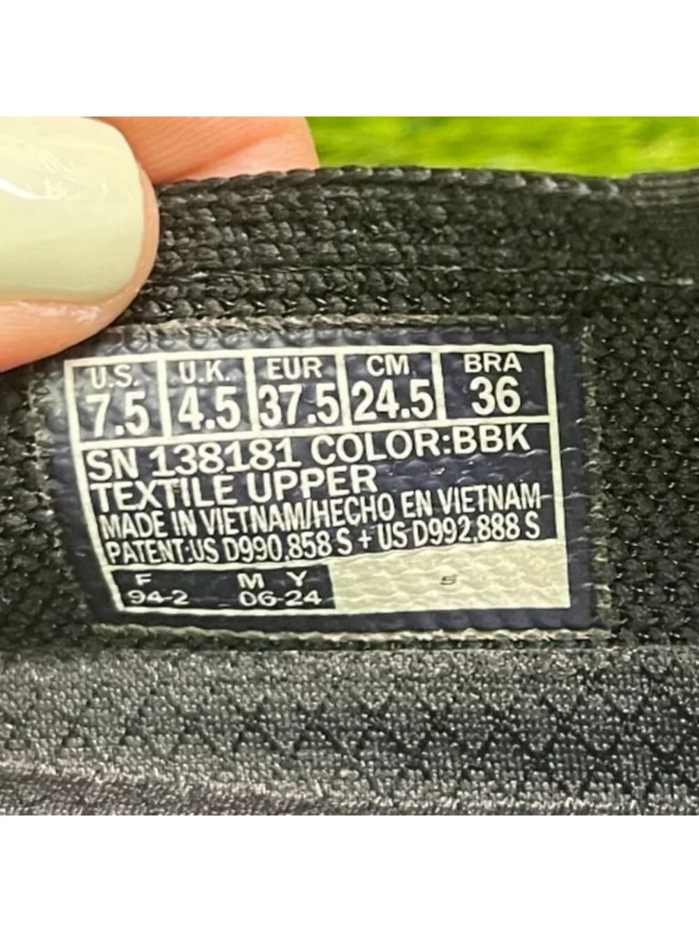 SKECHERS please review